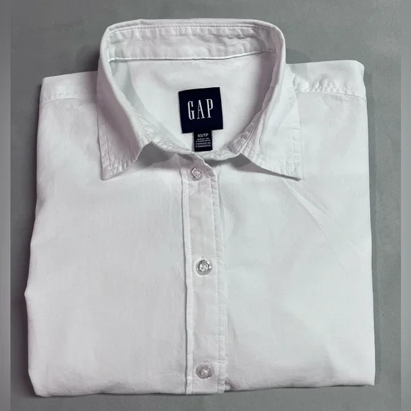 Gap Long Sleeve Button Down Cropped Shirt NWOT Size XS - Picture 7 of 7